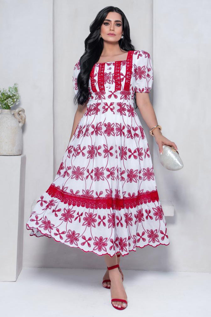 Vestido Bordado Flor de Esparavel