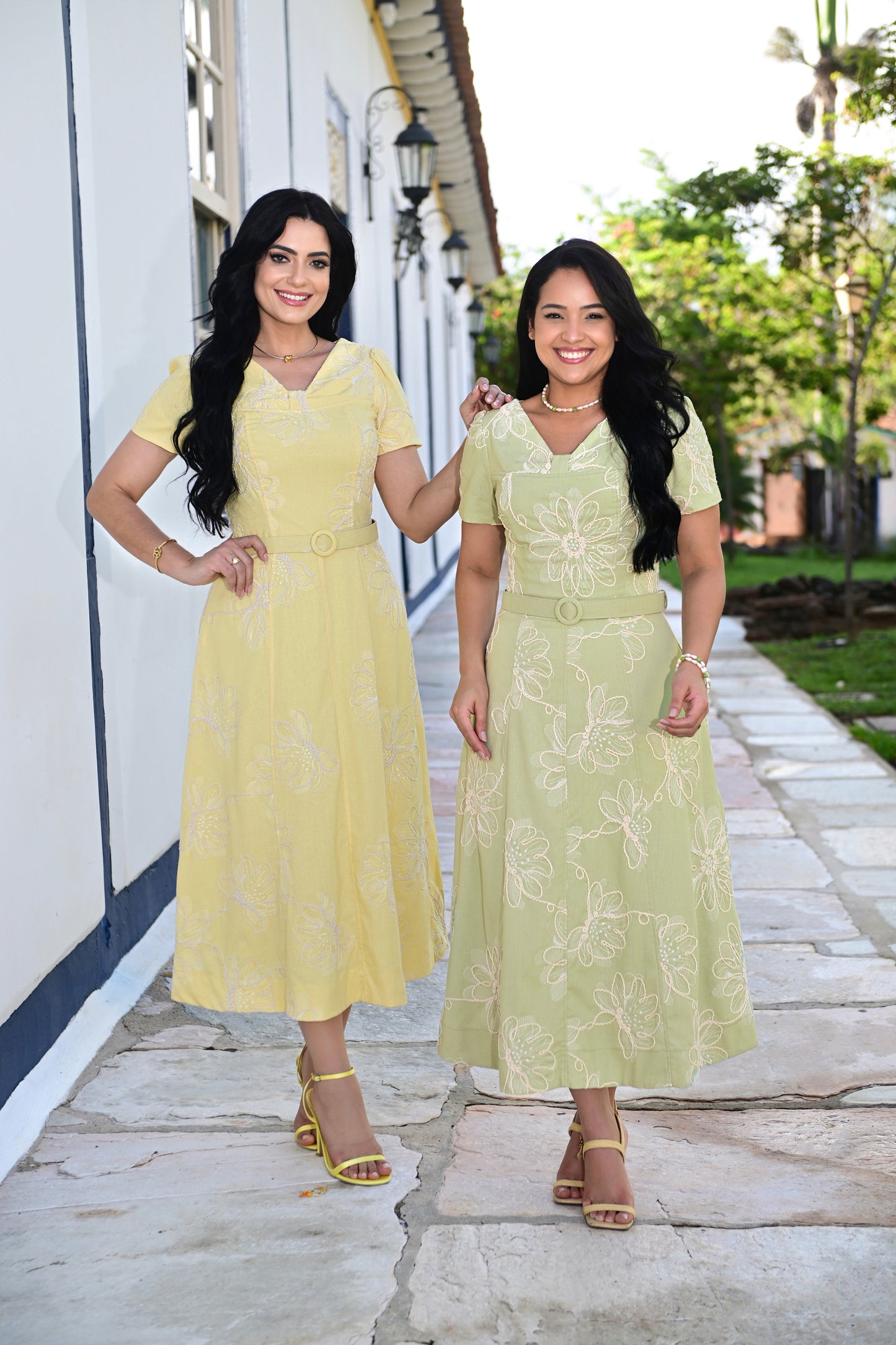 Vestido Bordado Cordoné | Butter Yellow